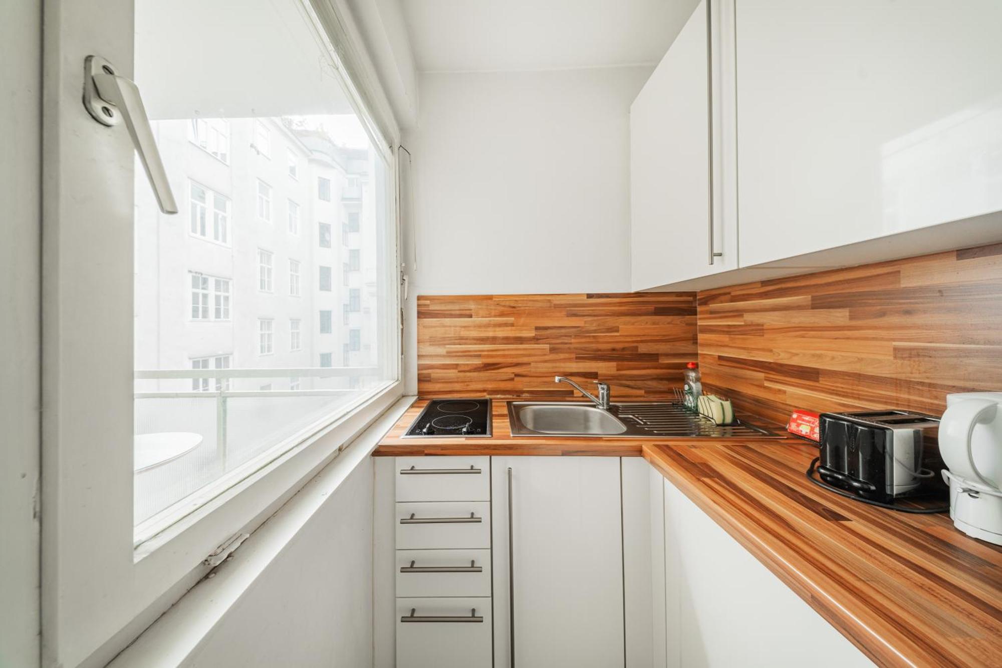 Studio Next To Karlskirche Viena Quarto foto